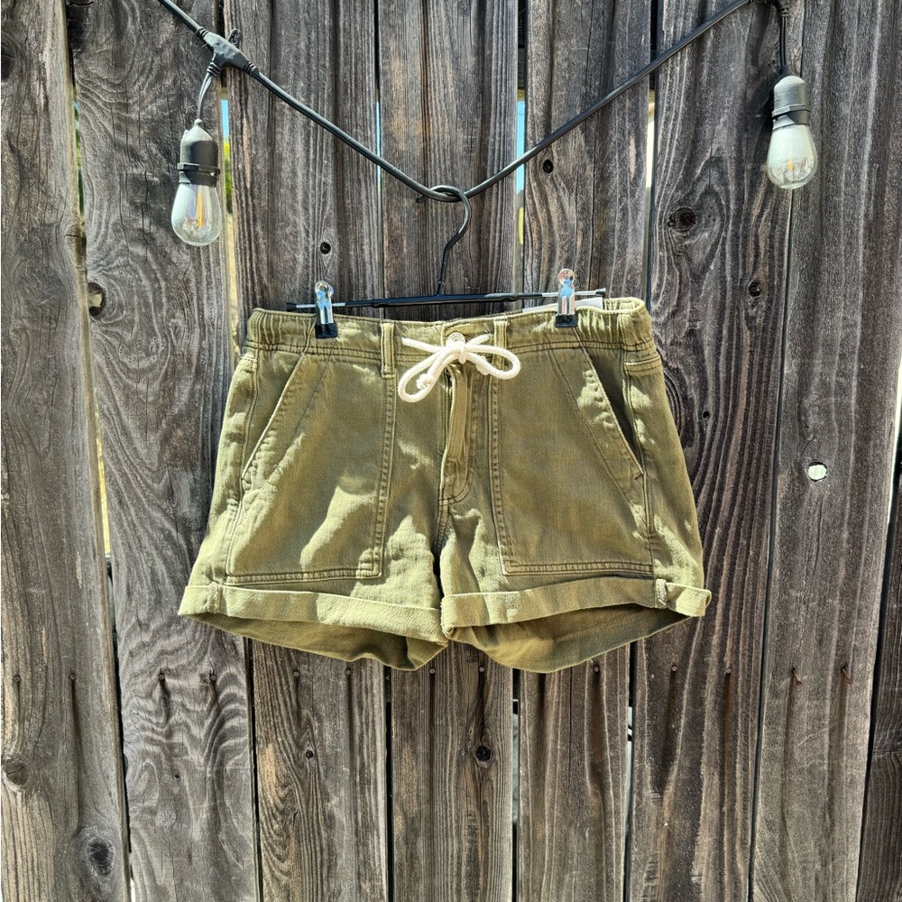 American Eagle Olive Green Tomgirl Cotton Shorts with Tie Waist Size 28 NWT